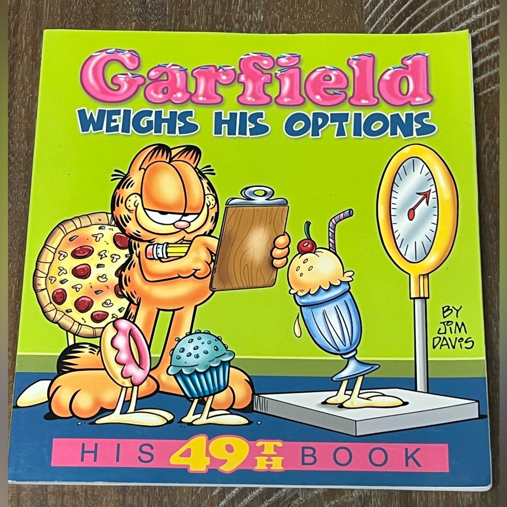 Garfield Weighs His Options His 49th Book Classic Comic Books Series Paperback